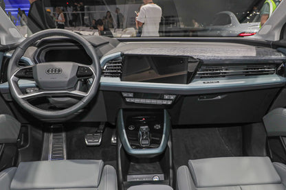 SAIC Audi Q5 e-tron