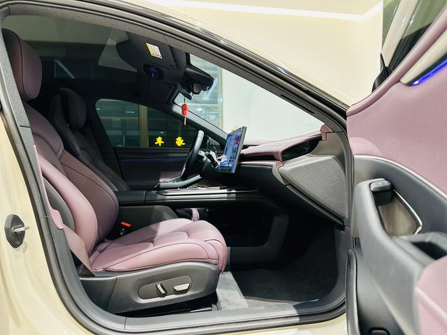 Pre-Owned Xiaomi SU7 2024 Rear-Wheel Drive Standard Long-Range Version