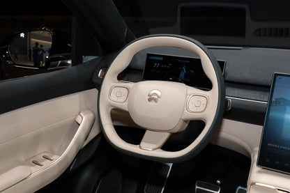 NIO EC7