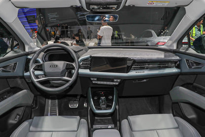 SAIC Audi Q5 e-tron