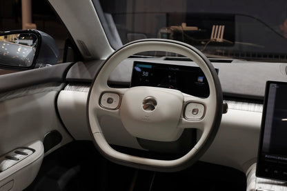 NIO ET7