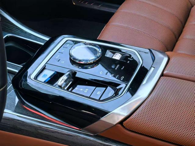 BMW i7 2023 Model eDrive50L Premium M Sport Package