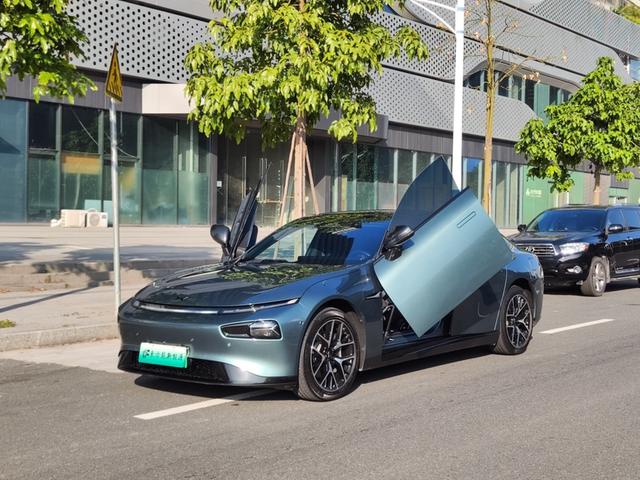 Pre-Owned XPeng P7 2023 Model P7i 610 Pengyi Performance Version