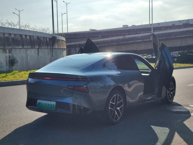 Pre-Owned XPeng P7 2023 Model P7i 610 Pengyi Performance Version