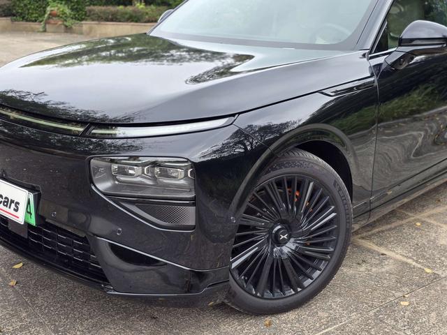 Pre - Owned XPENG G9 2025 Model 680 Long - Range Four - Wheel Drive Max