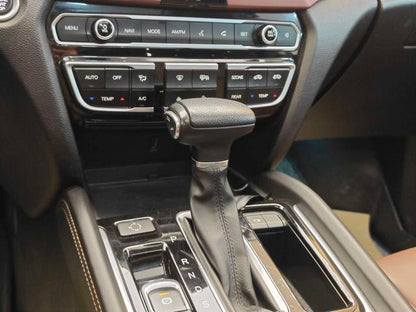 Certificated Used GAC Trumpchi GS8 2017 Model 320T Two-Wheel Drive Luxury Intelligent Connected Version Seven-Seat