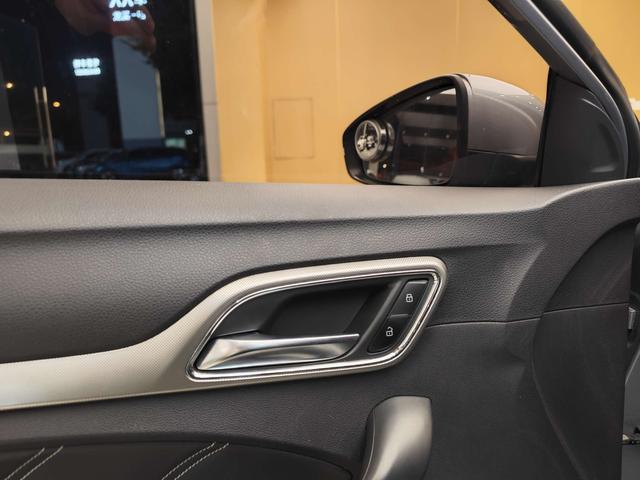 Certificated Used MG6 PHEV 2018 Edition 45T E-Drive Intelligent Hybrid Pilot Super Internet Version