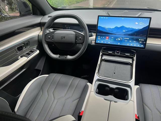 Certificated Used Jetour Shanhai L6 2024 1.5TD DHT MAX