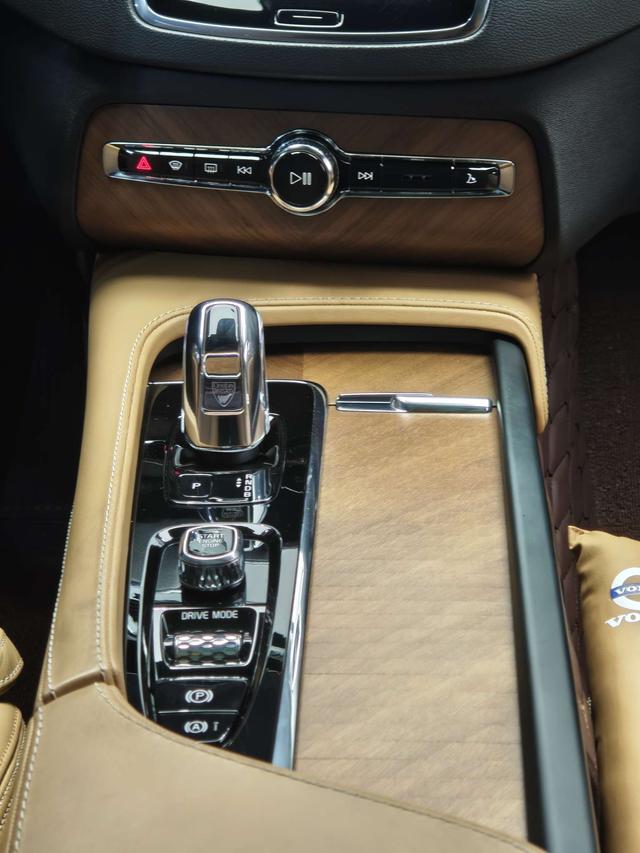 Certificated Used Volvo XC90 PHEV 2018 E-Drive Hybrid T8 Excellence 7-Seater