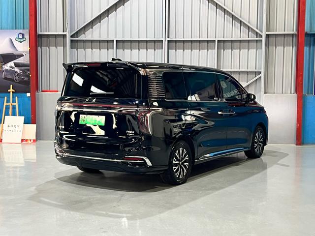Certificated Used Hongqi Hq9 Phev 2024 4WD Business Edition