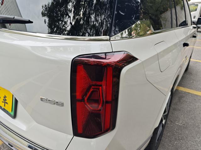 GAC Trumpchi ES9 PHEV d'occasion certifié, année 2024, 143 km max.