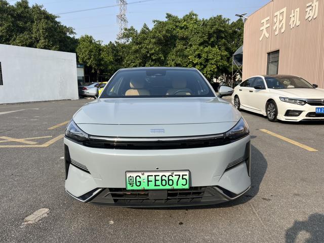 Certificated Used Geely Galaxy L6 2023 1.5T DHT 125km Starship