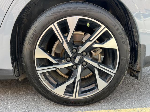 Certificated Used Geely Galaxy L6 2023 1.5T DHT 125km Starship