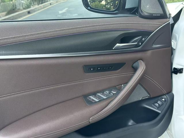 Certificated Used BMW 5 Series PHEV 2021 535Le Luxury Package