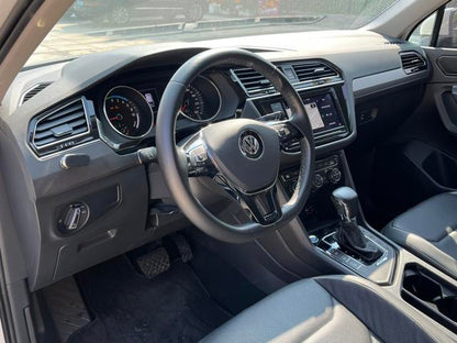 Certificated Used SAIC Volkswagen Tiguan L PHEV 2019 430PHEV Hybrid Flagship Edition