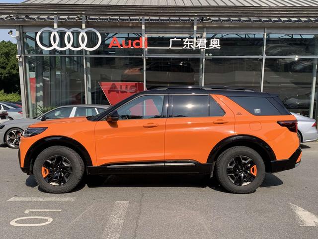 Certificated Used Ford Explorer 2024 2.3T EcoBoost Four-Wheel Drive Kunlun Peak Edition 7-Seat