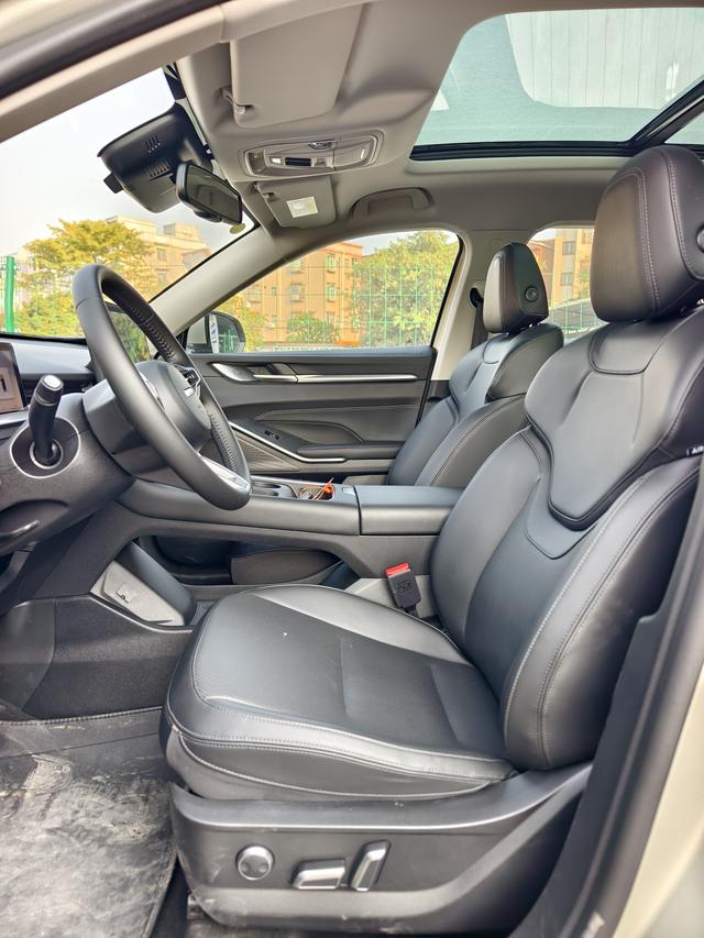 Certificated Used HAVAL H6 2024 Model 1.5T Automatic Two-Wheel Drive Ultra Edition