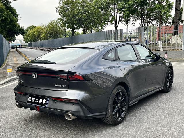 Certificated Used Changan UNI-V 2022 1.5T Premium Type