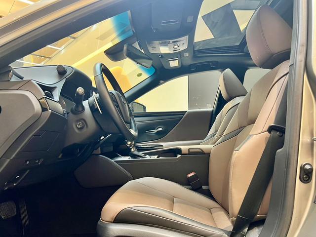 Certificated Used Lexus ES 2022 200 Excellence Edition