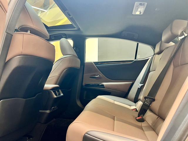 Certificated Used Lexus ES 2022 200 Excellence Edition