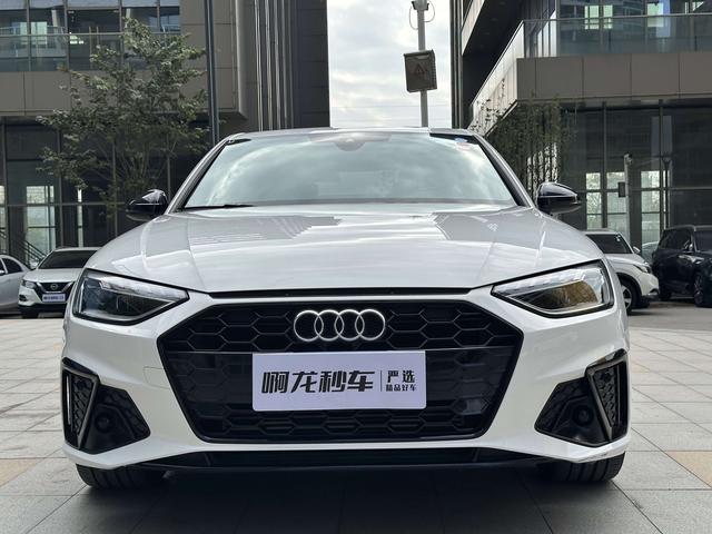 Certificated Used FAW-Audi A4L 2022 40 TFSI Luxury Dynamic Type