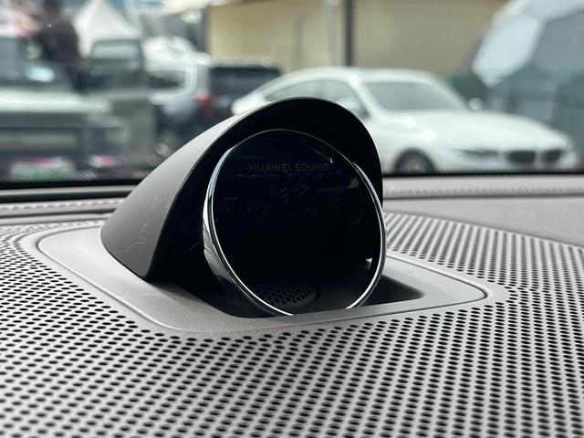 Certificated Pre-Owned Wenjie M9 2024 Extended-Range Ultra Five-Seater Version -u21982807