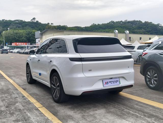 Certificated Pre-Owned Li Auto L6 2024 Pro Edition -u21711173