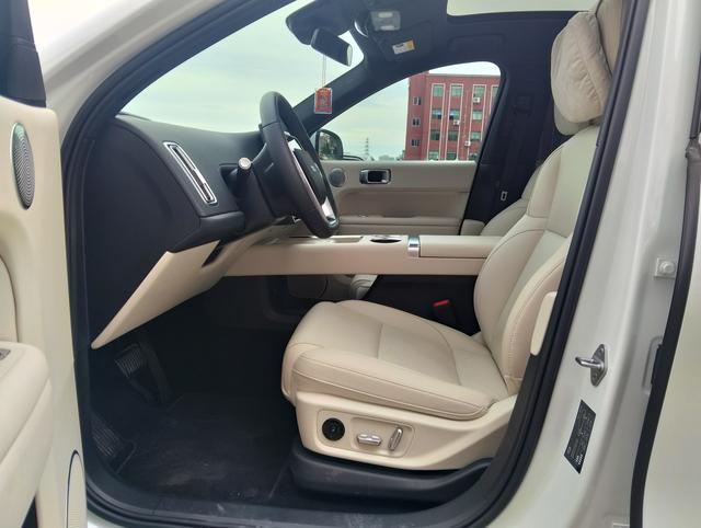 Certificated Pre-Owned Li Auto L6 2024 Pro Edition -u21711173