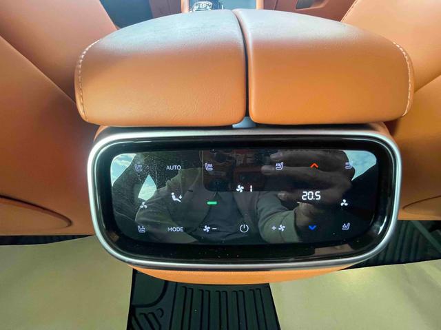 Certificated Pre-Owned Seres Auto Wenjie M7 2024 Max Five-Seater Four-Wheel Drive Intelligent Driving Version -u22076588