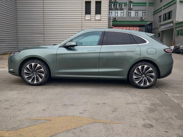 Certificated Pre-Owned Wenjie M5 2022 Extended-Range Four-Wheel Drive Ultimate Edition -u22008648