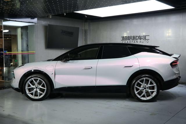 Pre-Owned Eletre 2023 Model Eletre S+