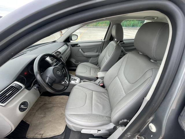 Certificated Pre-Owned FAW-Volkswagen Bora 2008 1.6L Automatic Comfort Edition - u21465540