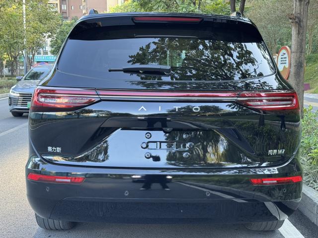 Pre - Owned AITO M7 2024 Pro Six - Seat Four - Wheel Drive Intelligent Driving Edition