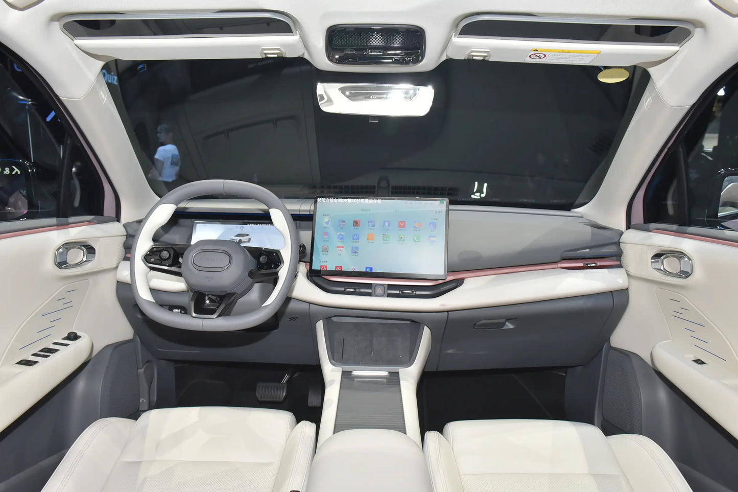 Lynk & Co Lynk & Co 06 EM-P -Hybrid PHEV