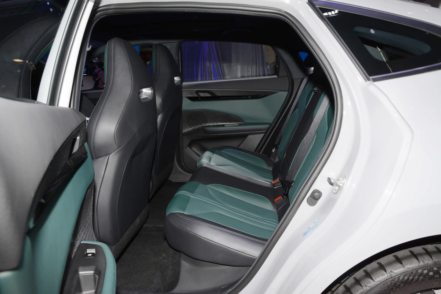 Changan Changan UNI-V Zhidian iDD -Hybrid PHEV