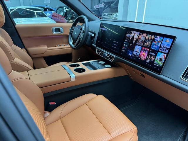 Pre-Owned Li L7 2023 Pro Edition