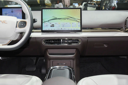 JAC YI 3