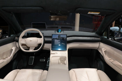 NIO EC7