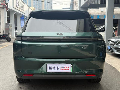 Pre-Owned Li Xiang L8 2023 Pro Version