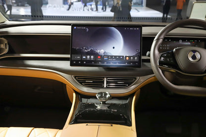 Denza D9 EV