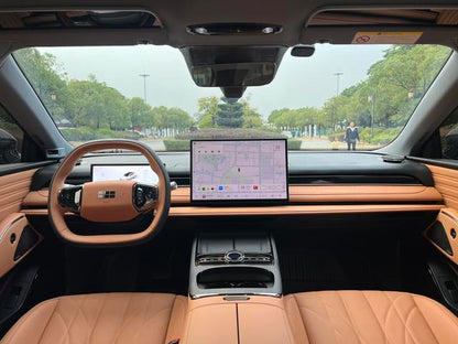 Certificated Pre-Owned Geely Galaxy Xingyao 8 PHEV 2025 Edition 130km EM-i Prestige Version -u21901431