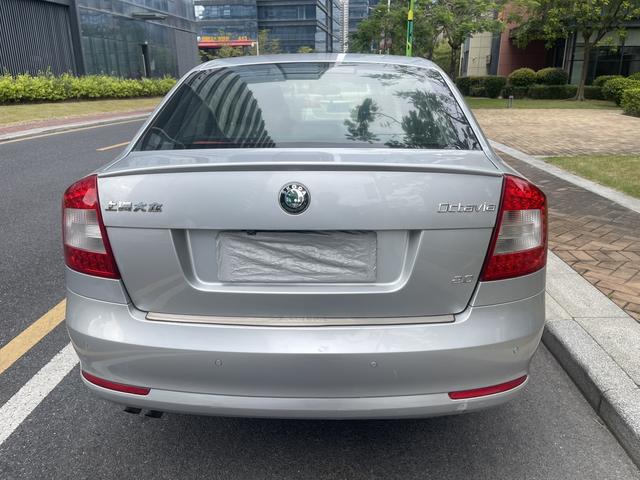 Certificated Pre-Owned Skoda Octavia 2010 2.0L Automatic Yijun Edition - u21335701