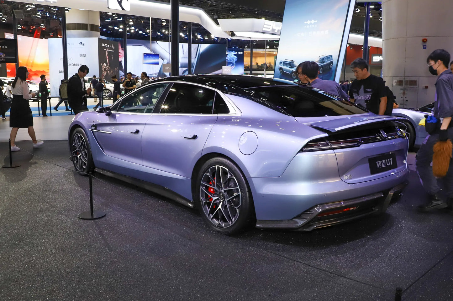 Yangwang U7 EV