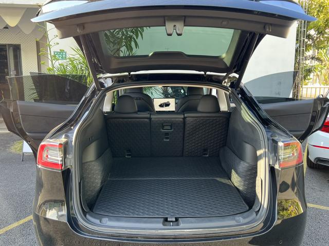 Pre-Owned Tesla Model Y 2022 Facelift Rear-Wheel Drive Version