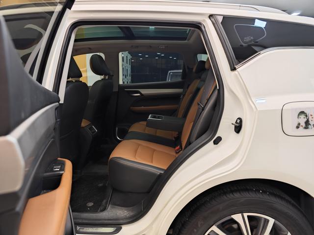 Certificated Used Geely Vision X6 2020 Model 1.4T CVT Asian Games Edition