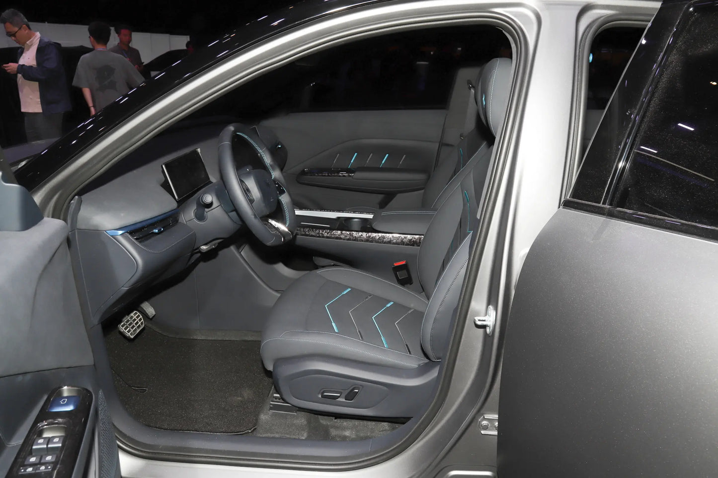 BAIC Arcfox T1