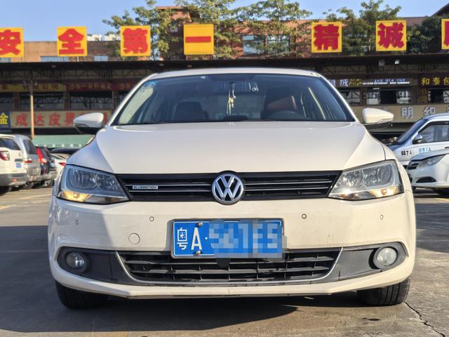 Certificated Pre-Owned FAW-Volkswagen Sagitar 2014 1.4TSI Automatic Luxury - u22061314