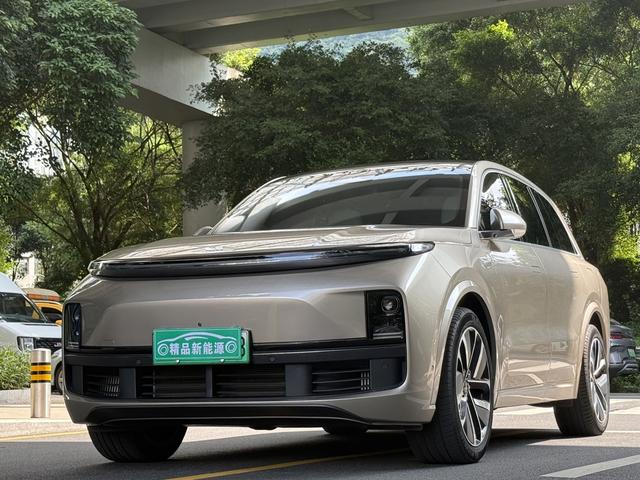 Certificated Pre-Owned Li Auto L8 2023 Pro Edition -u21066176