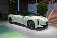 Hongqi EH7