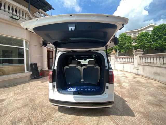 Pre-Owned ZEEKR 009 2023 ME Version